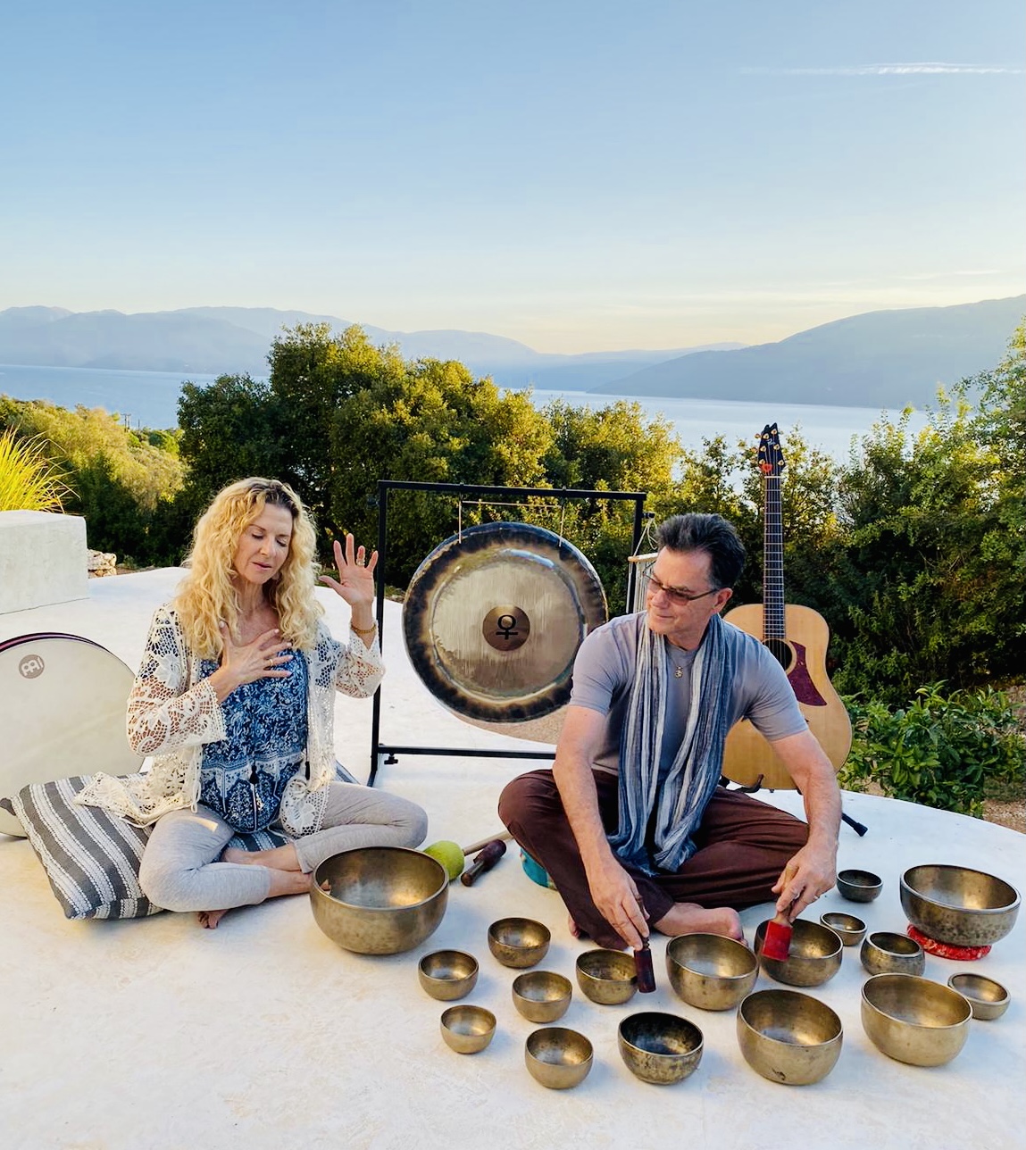 Sounds Of Love: with Ancient Tibetan Singing Bowl, Sacred Gongs, Chimes and Ethereal Voice