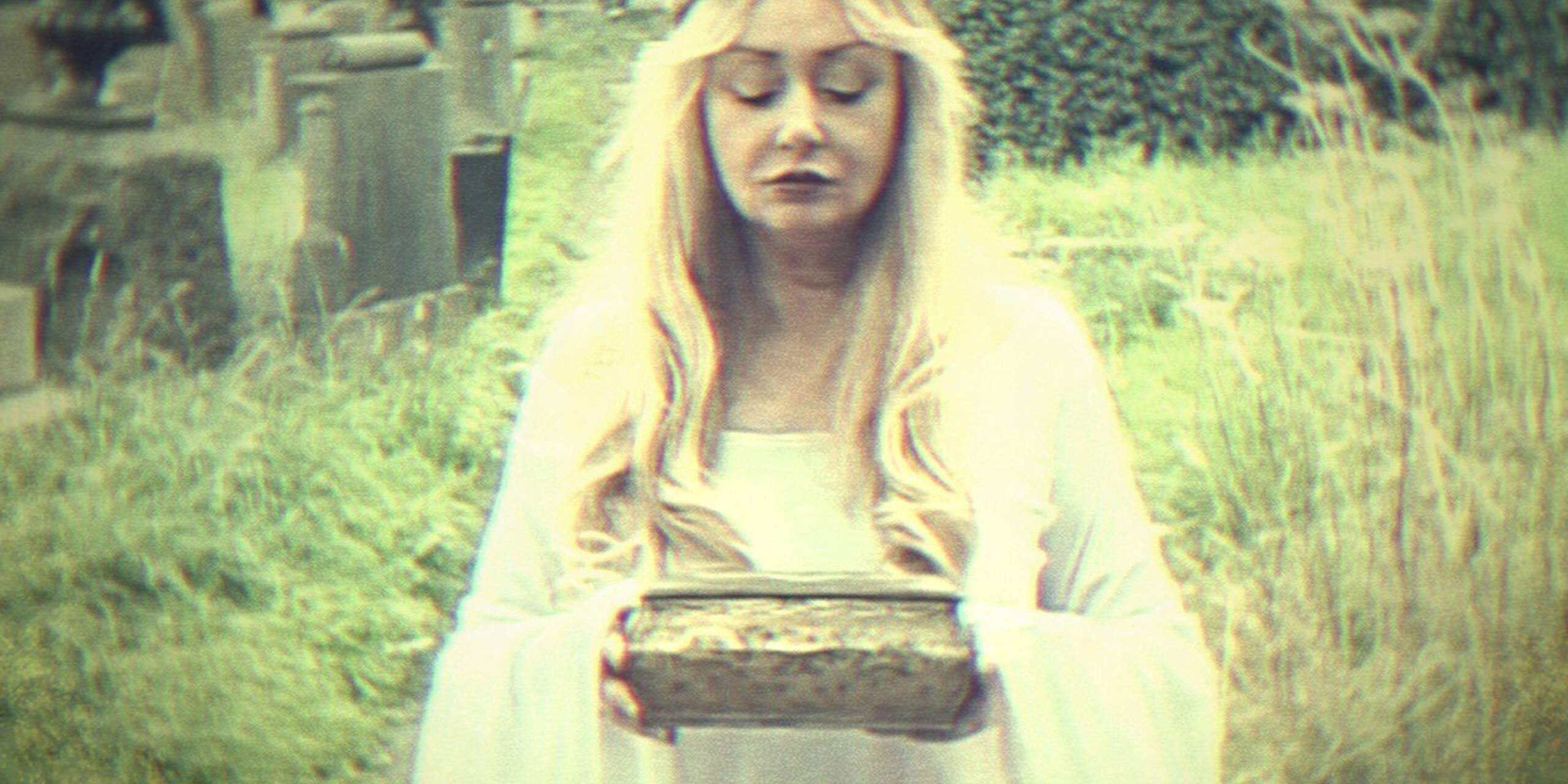 Railings – a song with embedded healing frequencies to align the heart chakra